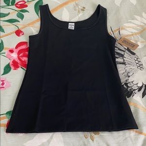 NWT Duluth Trading Do Wonders Scoop Neck Tank